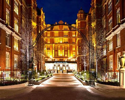 THE 10 CLOSEST Hotels to Chanel 